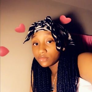 Meet your Posher, Niah